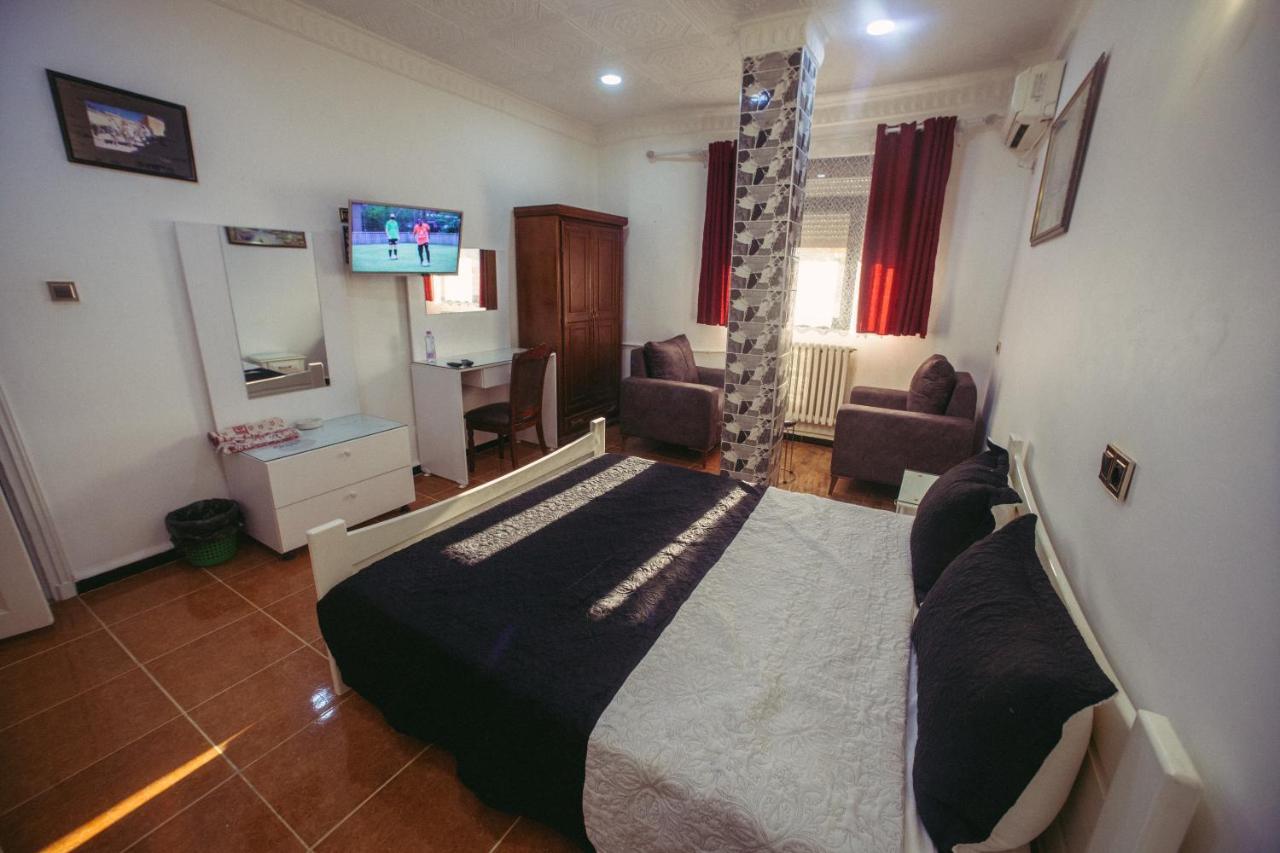 Hotel Residence El Mahdi Батна Екстериор снимка